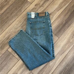 Levi's Blue Relaxed Fit S67 athletic Blue Jean